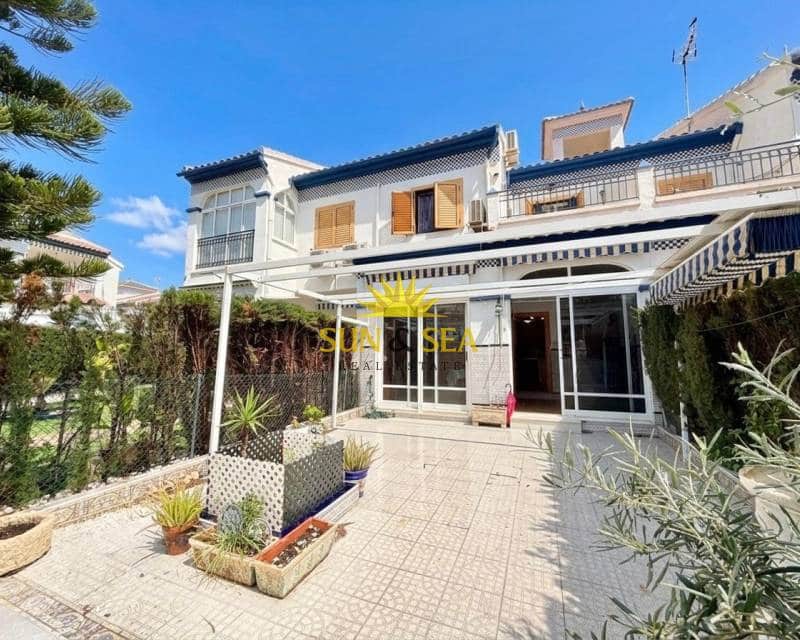 Casa de 3 habitaciones en La Mata en alquiler - 950 € (Ref: 9657902)