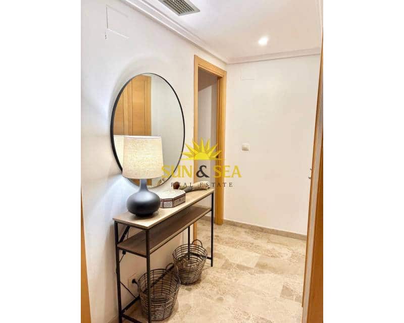 2 soverom Leilighet til leie i Denia - € 1 100 (Ref: 9664341)