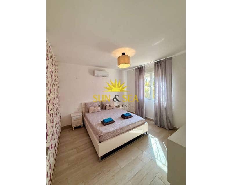 2 Zimmer Villa zu vermieten in La Florida mit Pool - 750 € (Ref: 9665538)