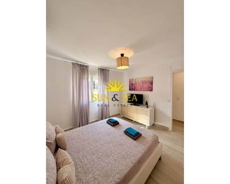 2 Zimmer Villa zu vermieten in La Florida mit Pool - 750 € (Ref: 9665538)