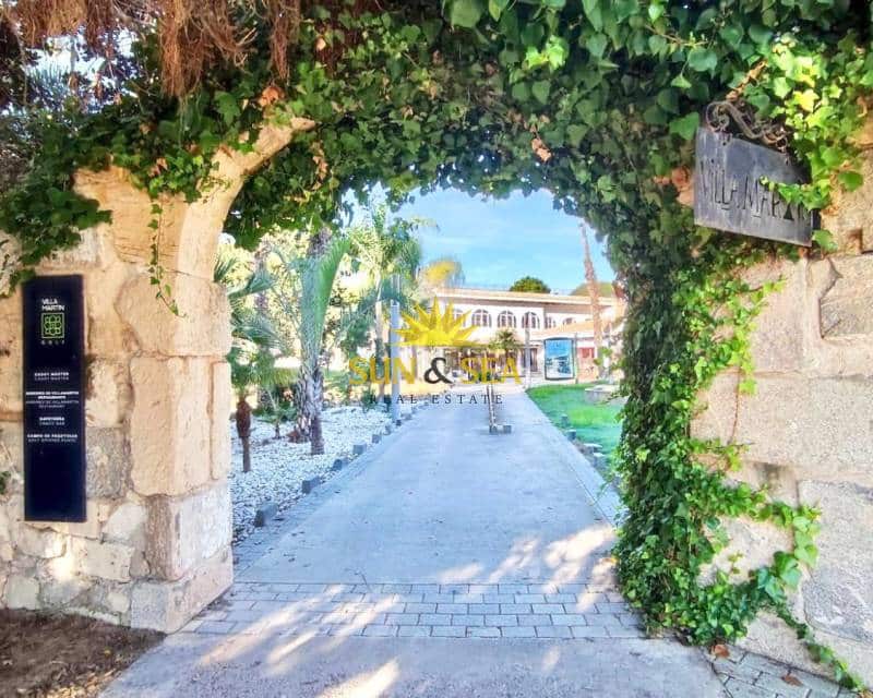 2 Zimmer Apartment zu vermieten in Blue Lagoon mit Pool - 1.000 € (Ref: 9669194)