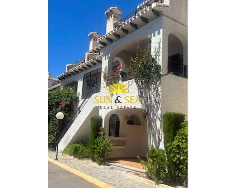 Maison de Ville de 2 chambres à louer à Cabo Roig avec piscine - 800 € (Ref: 9669591)