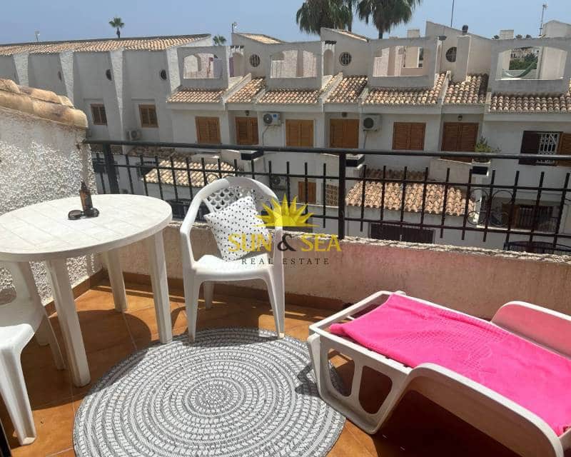 Maison de Ville de 2 chambres à louer à Cabo Roig avec piscine - 800 € (Ref: 9669591)