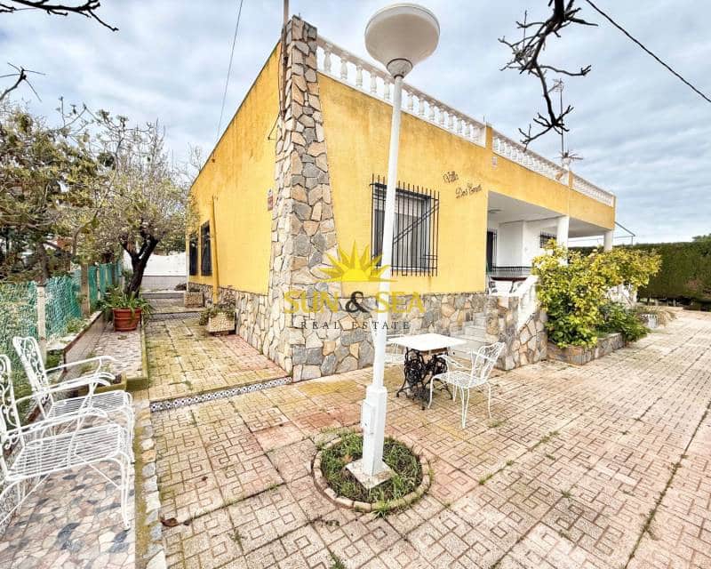 4 bedroom Villa for sale in Los Urrutias - € 245,000 (Ref: 9671263)