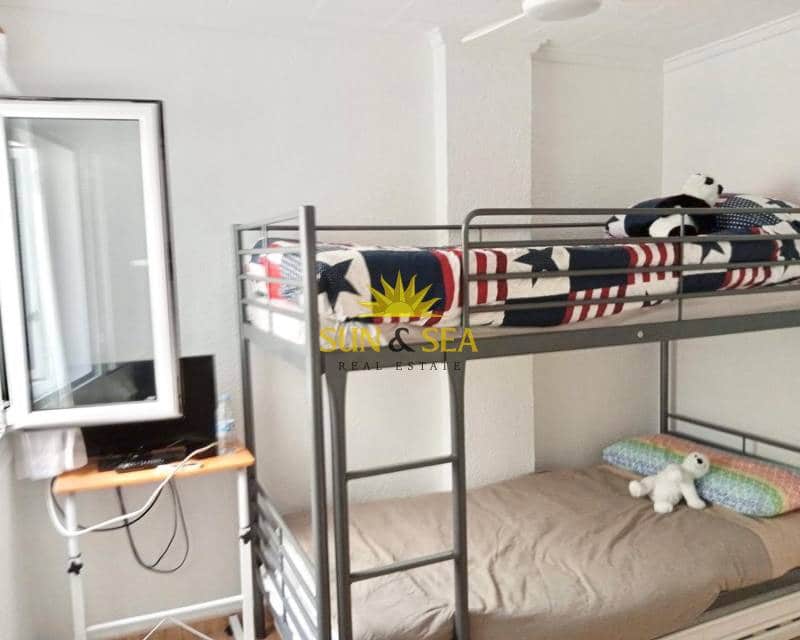 2 quarto Apartamento para arrendar em Pilar de la Horadada - 900 € (Ref: 9672159)