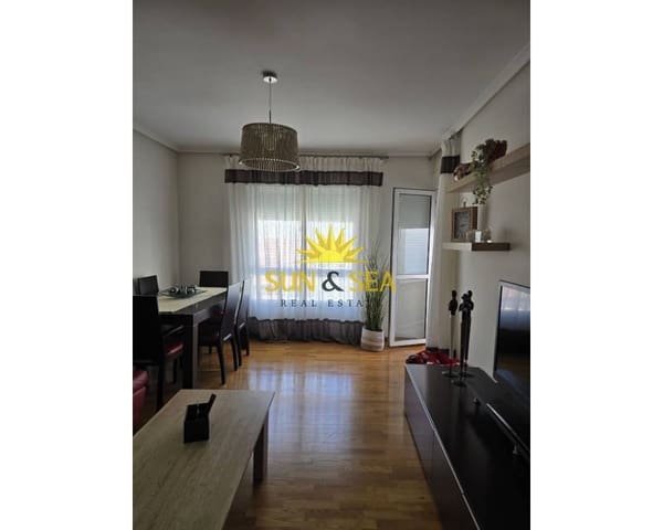 3 bedroom Apartment for rent in Centro - Muelle Pesquero, Torrevieja - € 850 (Ref: 9672718)