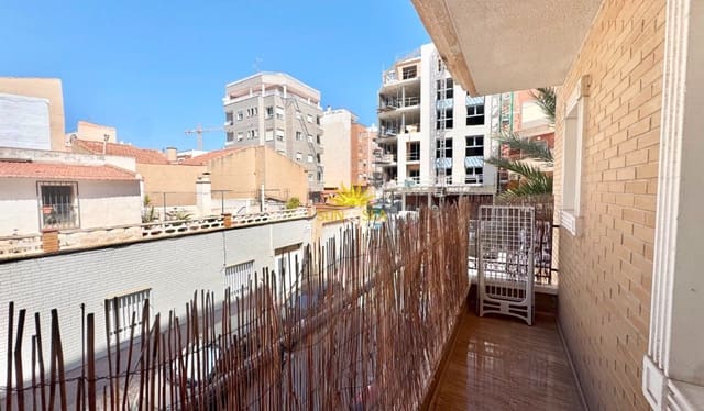 3 camera da letto Appartamento da affittare in Centro - Muelle Pesquero, Torrevieja con garage - 900 € (Rif: 9672718)