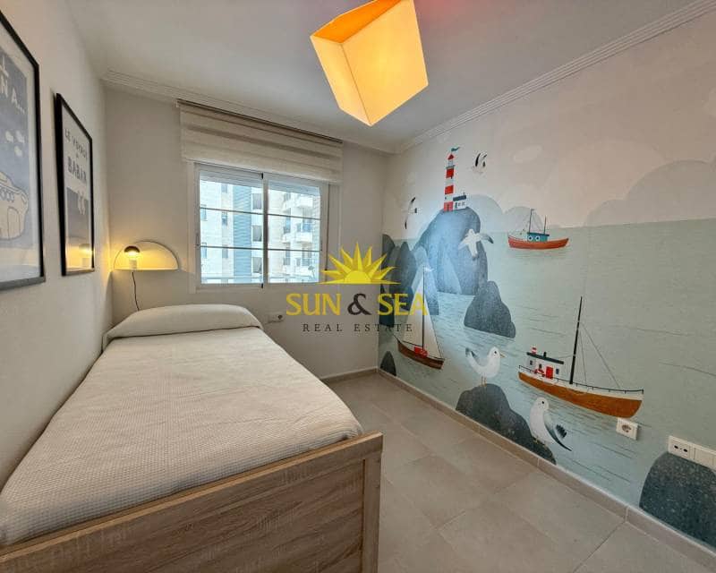 Apartamento de 2 habitaciones en Guardamar del Segura en venta con garaje - 235.000 € (Ref: 9676305)