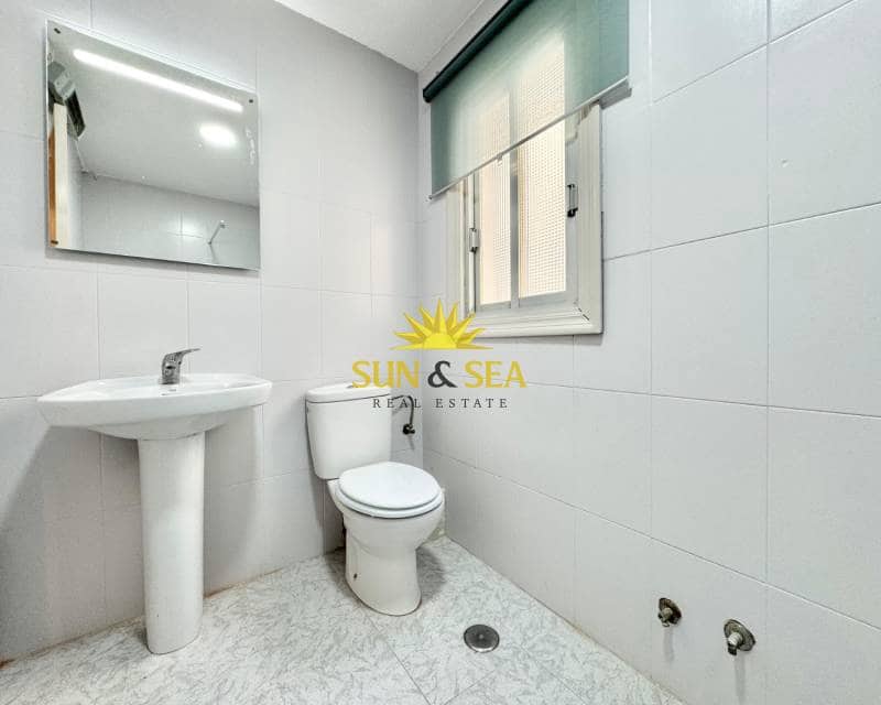 4 bedroom Apartment for rent in Cartagena - € 750 (Ref: 9678188)