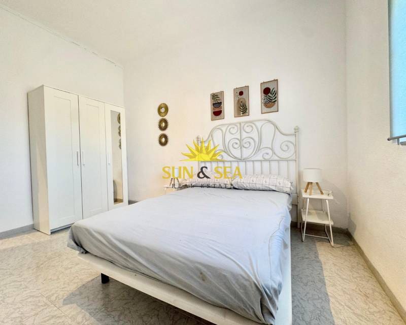 4 bedroom Apartment for rent in Cartagena - € 750 (Ref: 9678188)