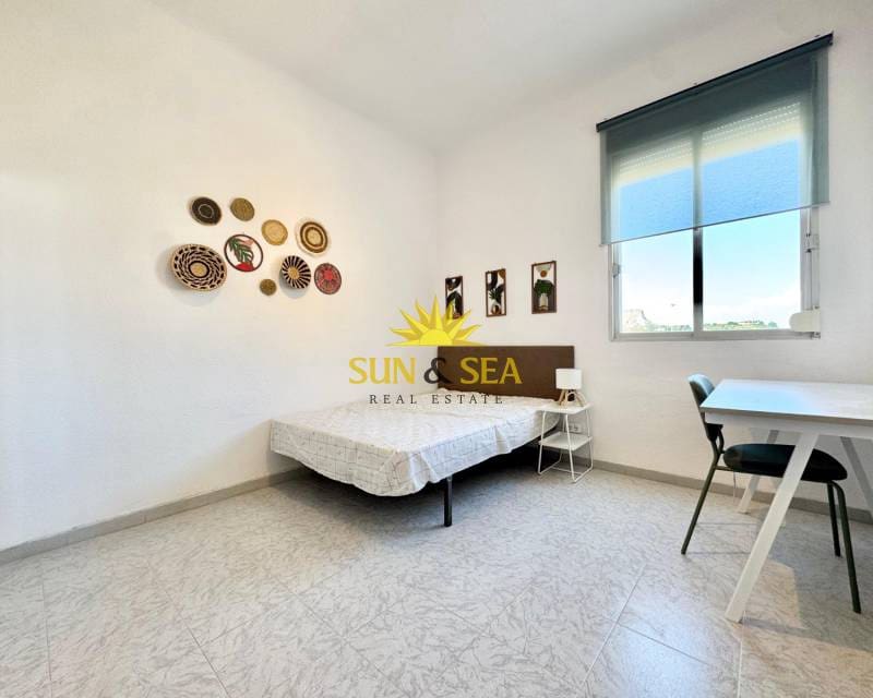 4 bedroom Apartment for rent in Cartagena - € 750 (Ref: 9678188)