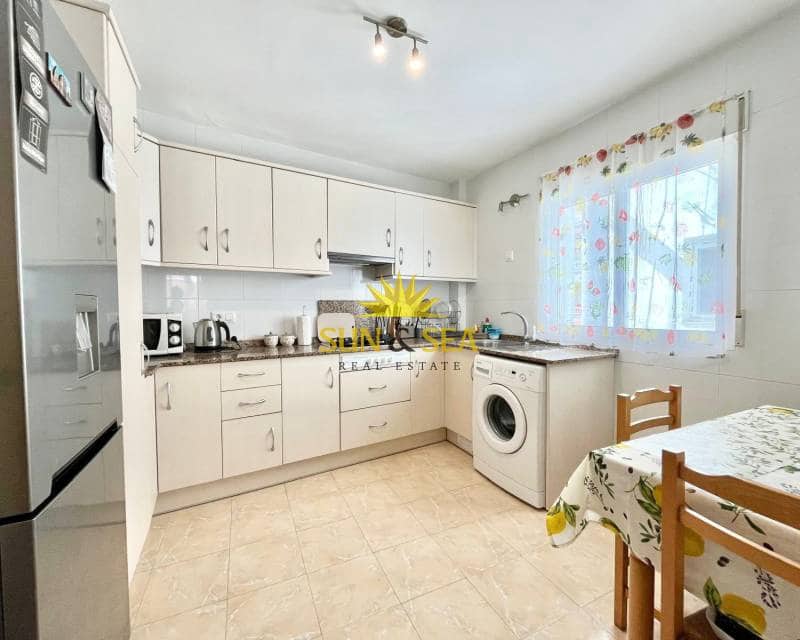 2 Zimmer Apartment zu vermieten in Torrevieja - 800 € (Ref: 9678190)