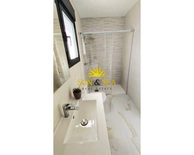 3 slaapkamer Villa te koop in Pinar de Campoverde met zwembad garage - € 422.500 (Ref: 9679351)