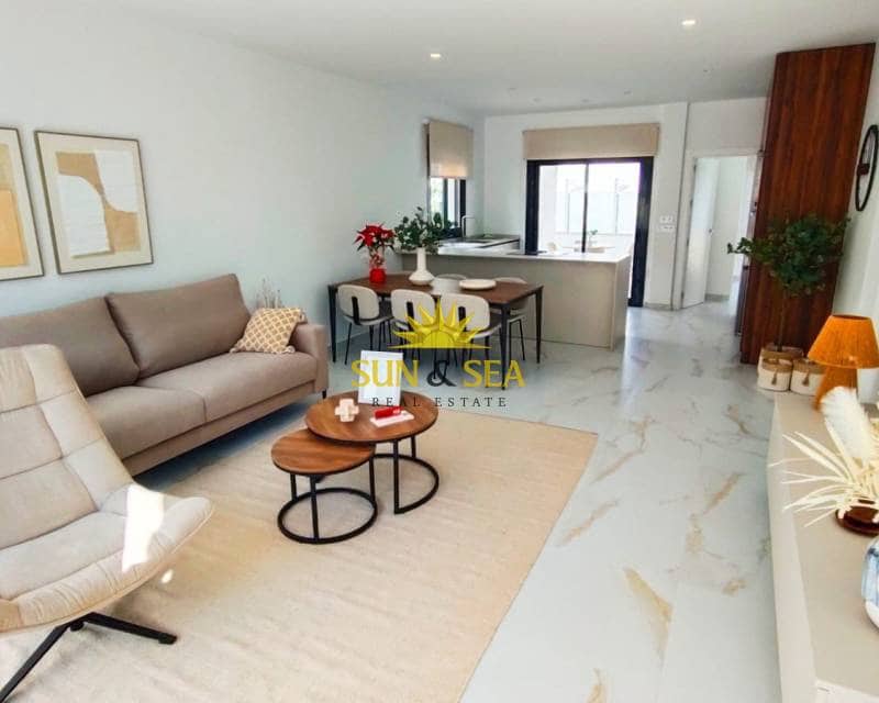 3 slaapkamer Villa te koop in Pinar de Campoverde met zwembad garage - € 422.500 (Ref: 9679351)