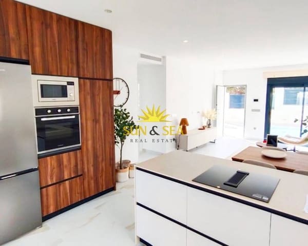 3 slaapkamer Villa te koop in Pinar de Campoverde, Pilar de la Horadada met zwembad garage - € 422.500 (Ref: 9679351)