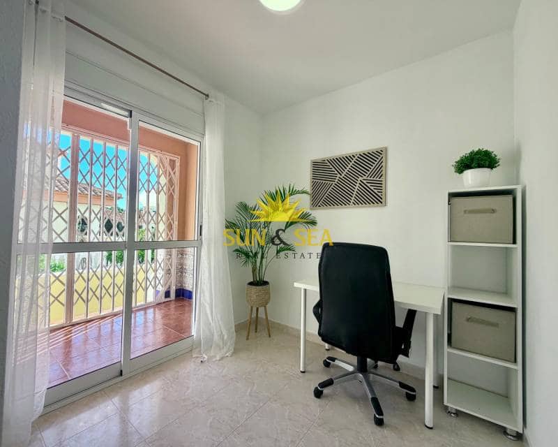 3 bedroom Townhouse for rent in La Florida with pool - € 1,100 (Ref: 9687526)