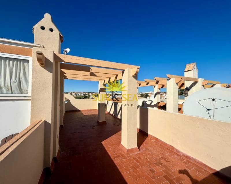 3 bedroom Townhouse for rent in La Florida with pool - € 1,100 (Ref: 9687526)