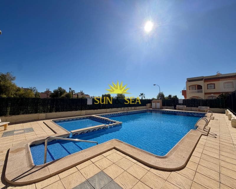 3 bedroom Townhouse for rent in La Florida with pool - € 1,100 (Ref: 9687526)