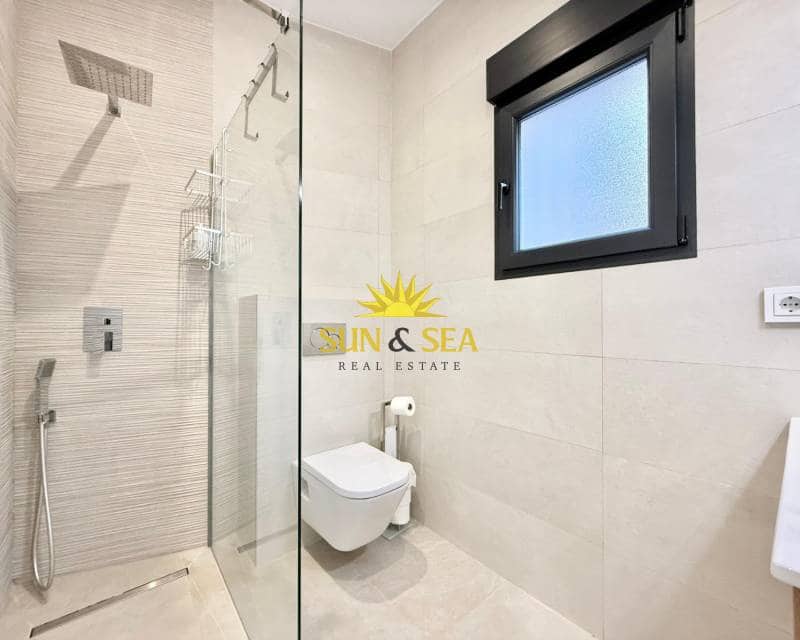 3 bedroom Villa for rent in Benijofar with pool - € 4,000 (Ref: 9687527)