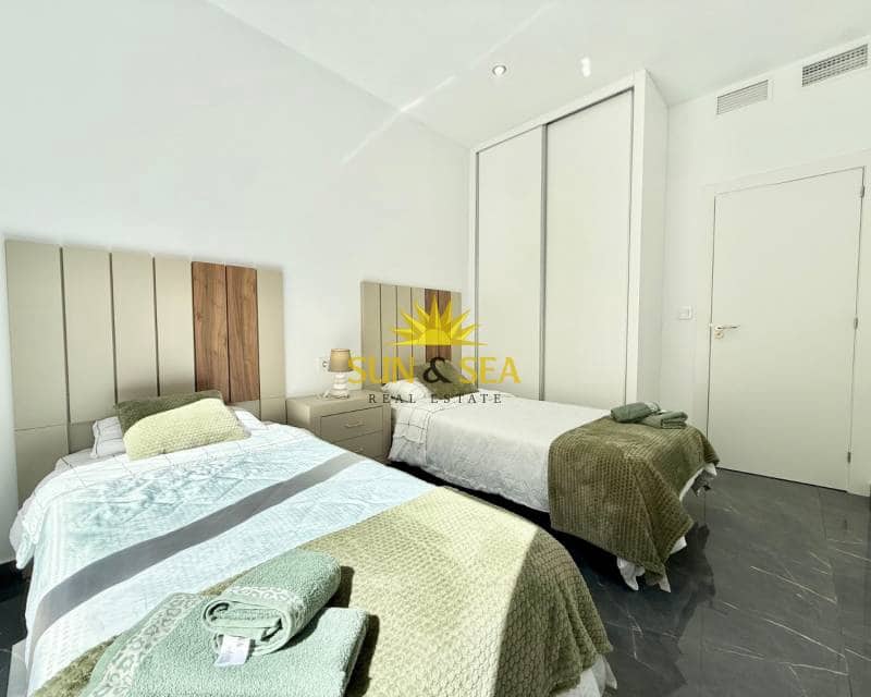 3 bedroom Villa for rent in Benijofar with pool - € 4,000 (Ref: 9687527)