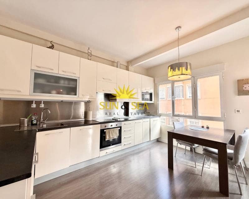 3 soverom Leilighet til leie i Alicante by - € 1 690 (Ref: 9688593)