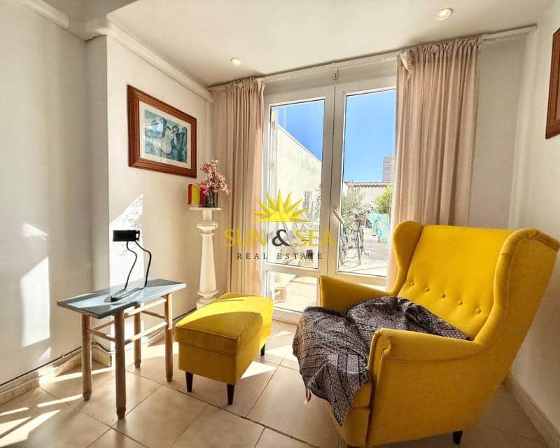 7 sypialnia Willa do wynajęcia w Torrevieja z garażem - 1 600 € (Ref: 9691645)