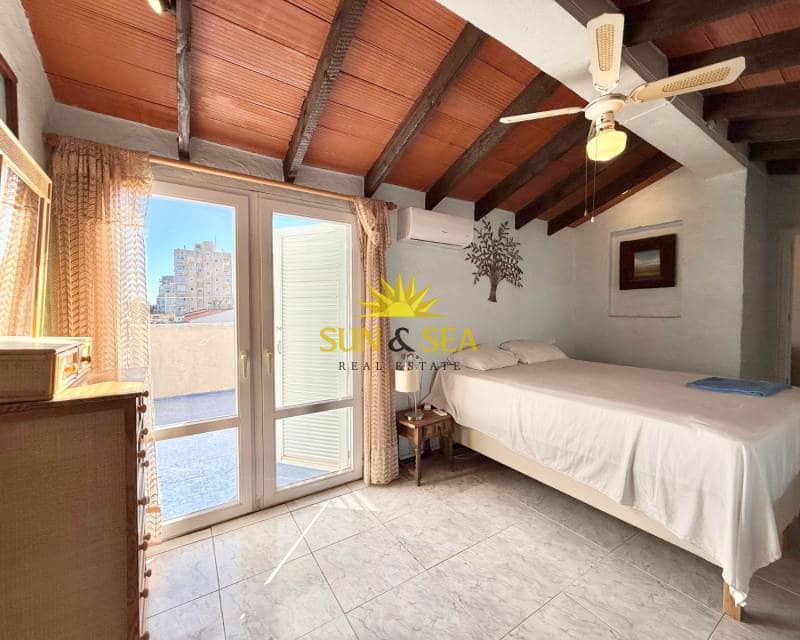 7 sypialnia Willa do wynajęcia w Torrevieja z garażem - 1 600 € (Ref: 9691645)