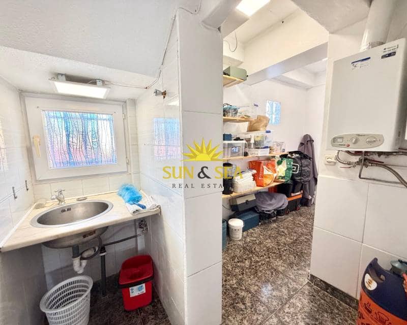 7 sypialnia Willa do wynajęcia w Torrevieja z garażem - 1 600 € (Ref: 9691645)