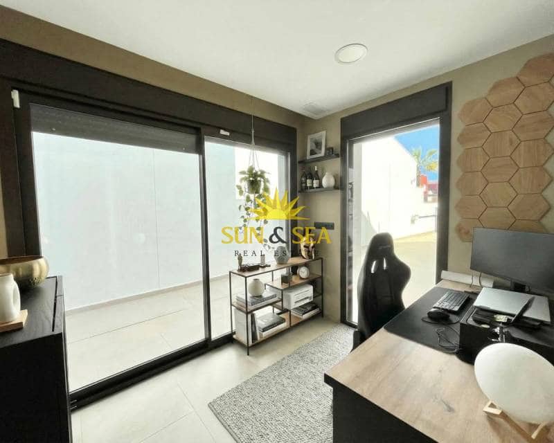 5 bedroom Villa for sale in Algorfa with pool garage - € 799,000 (Ref: 9694242)