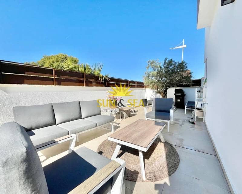 5 bedroom Villa for sale in Algorfa with pool garage - € 799,000 (Ref: 9694242)