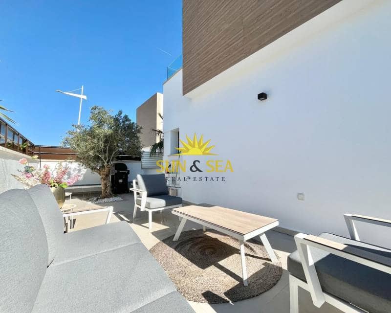 5 bedroom Villa for sale in Algorfa with pool garage - € 799,000 (Ref: 9694242)