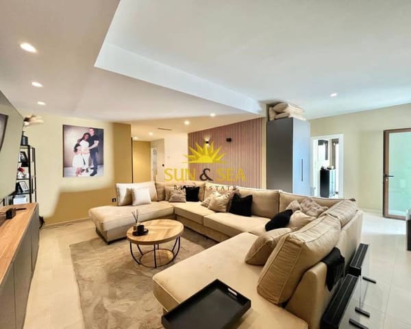 5 bedroom Villa for sale in Algorfa with pool garage - € 799,000 (Ref: 9694242)