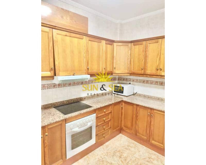 2 bedroom Villa for rent in Los Altos with pool garage - € 800 (Ref: 9699998)