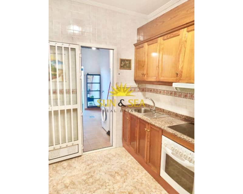 2 bedroom Villa for rent in Los Altos with pool garage - € 800 (Ref: 9699998)