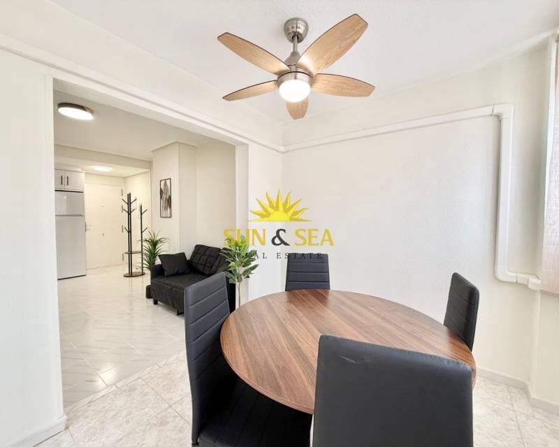 1 bedroom Penthouse for rent in Torrevieja - € 850 (Ref: 9707724)