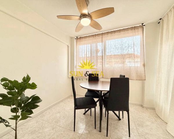 1 bedroom Penthouse for rent in Avenida Habaneras - Curva de Palangre, Torrevieja - € 850 (Ref: 9707724)