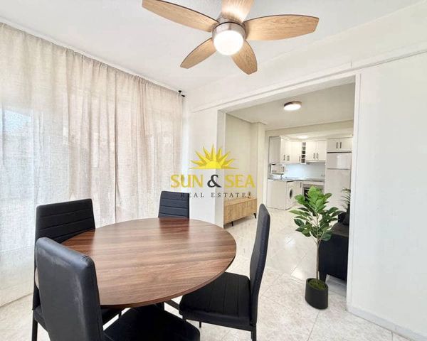1 bedroom Penthouse for rent in Avenida Habaneras - Curva de Palangre, Torrevieja - € 850 (Ref: 9707724)