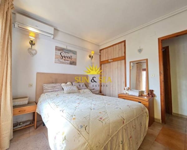 2 bedroom Townhouse for rent in Centro, Torrevieja with pool - € 1,150 (Ref: 9709153)