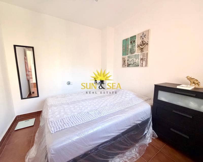 2 Zimmer Apartment zu verkaufen in Torrevieja mit Pool - 160.000 € (Ref: 9713520)