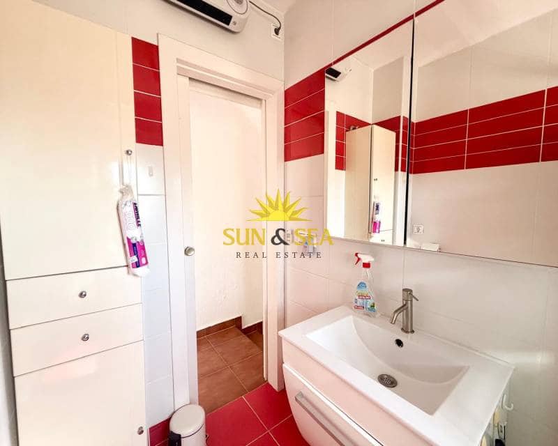 2 Zimmer Apartment zu verkaufen in Torrevieja mit Pool - 160.000 € (Ref: 9713520)