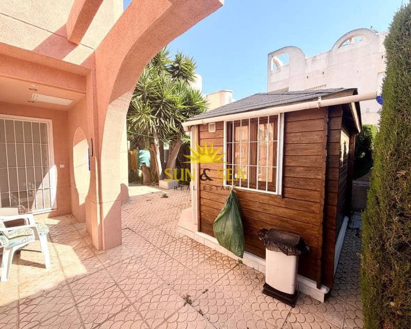 2 Zimmer Apartment zu verkaufen in Torrevieja mit Pool - 160.000 € (Ref: 9713520)
