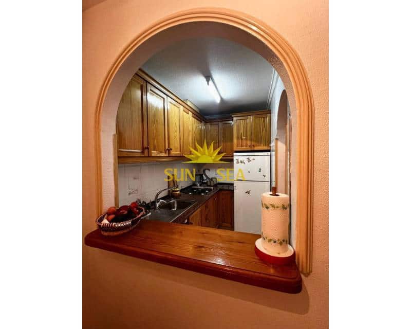 2 bedroom Penthouse for rent in Torrevieja with pool - € 750 (Ref: 9713877)