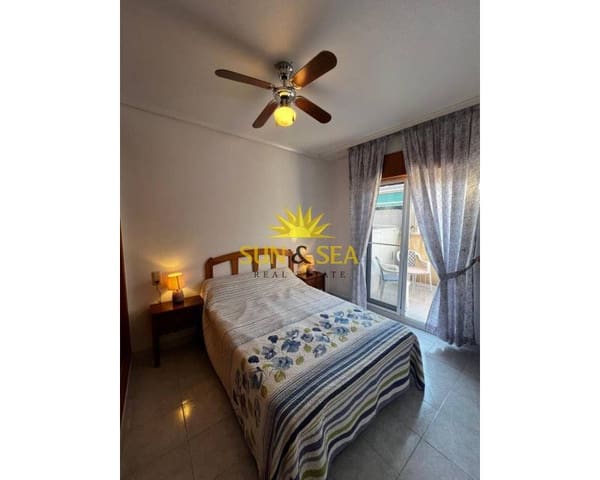 2 makuuhuone Kattohuoneisto vuokrattavana paikassa Avenida Habaneras - Curva de Palangre, Torrevieja mukana uima-altaan - 750 € (Ref: 9713877)