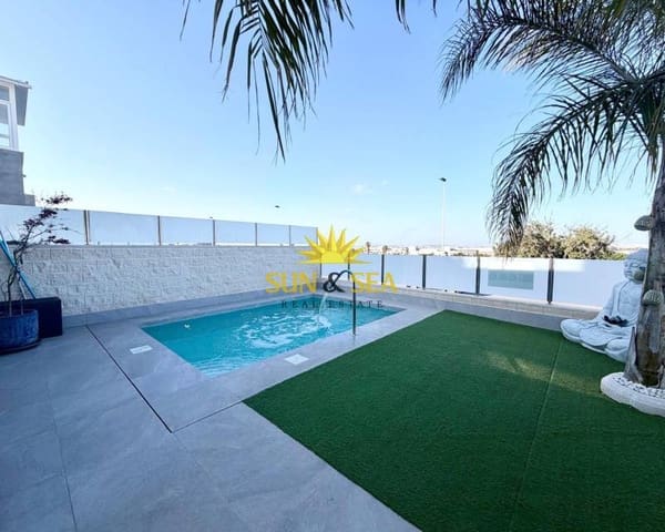 3 bedroom Villa for sale in Los Balcones - Los Altos, Torrevieja with pool garage - € 650,000 (Ref: 9715652)