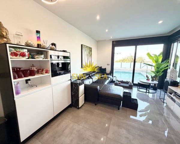 3 bedroom Villa for sale in Los Balcones - Los Altos, Torrevieja with pool garage - € 650,000 (Ref: 9715652)