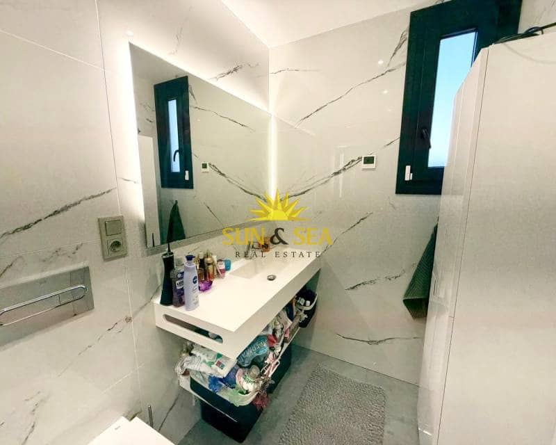 3 bedroom Villa for sale in Torrevieja with pool garage - € 650,000 (Ref: 9715652)