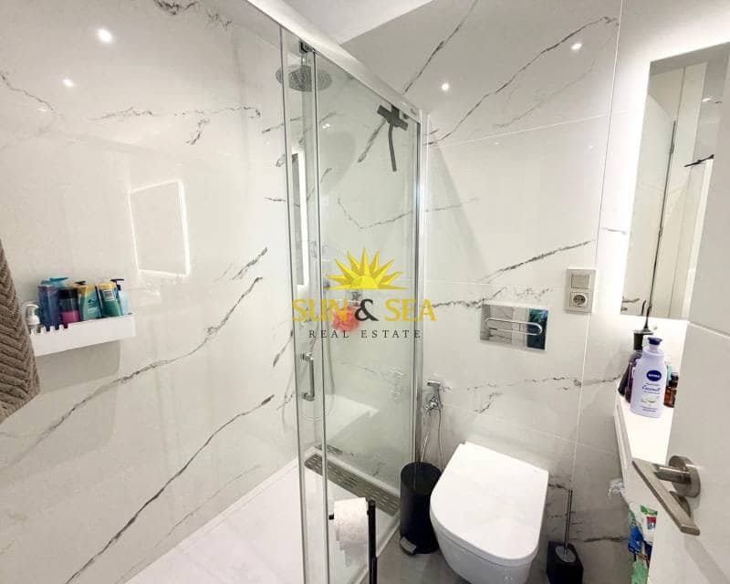 3 bedroom Villa for sale in Torrevieja with pool garage - € 650,000 (Ref: 9715652)