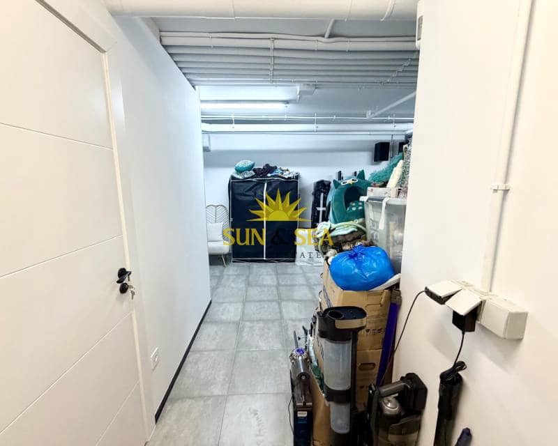 3 bedroom Villa for sale in Torrevieja with pool garage - € 650,000 (Ref: 9715652)