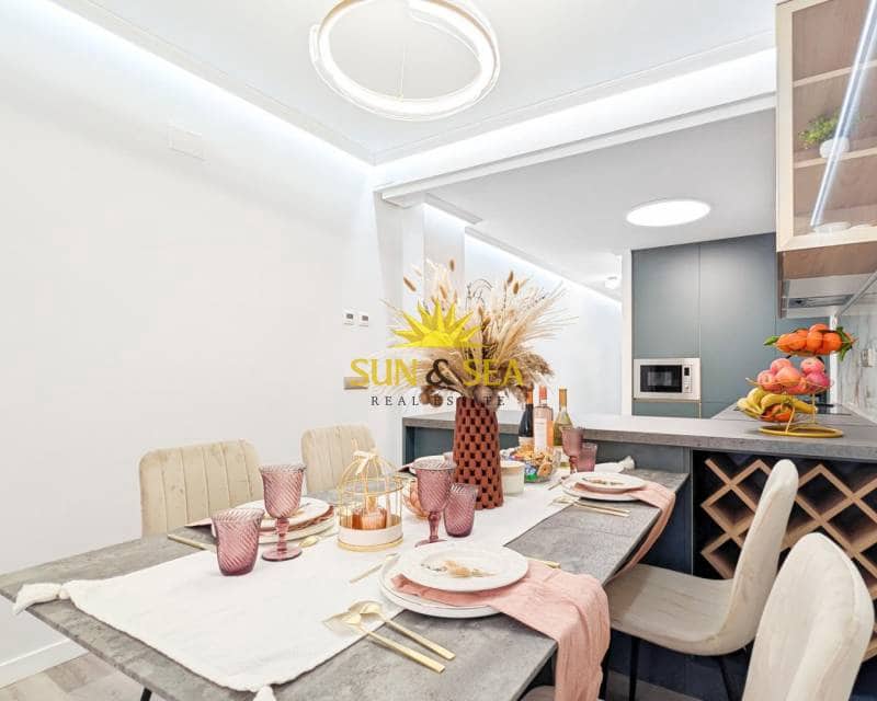 2 soverom Leilighet til salgs i Torrevieja - € 174 800 (Ref: 9716675)