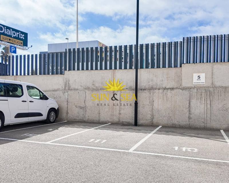 2 makuuhuone Kattohuoneisto myytävänä paikassa Villamartin mukana uima-altaan - 338 800 € (Ref: 9716676)